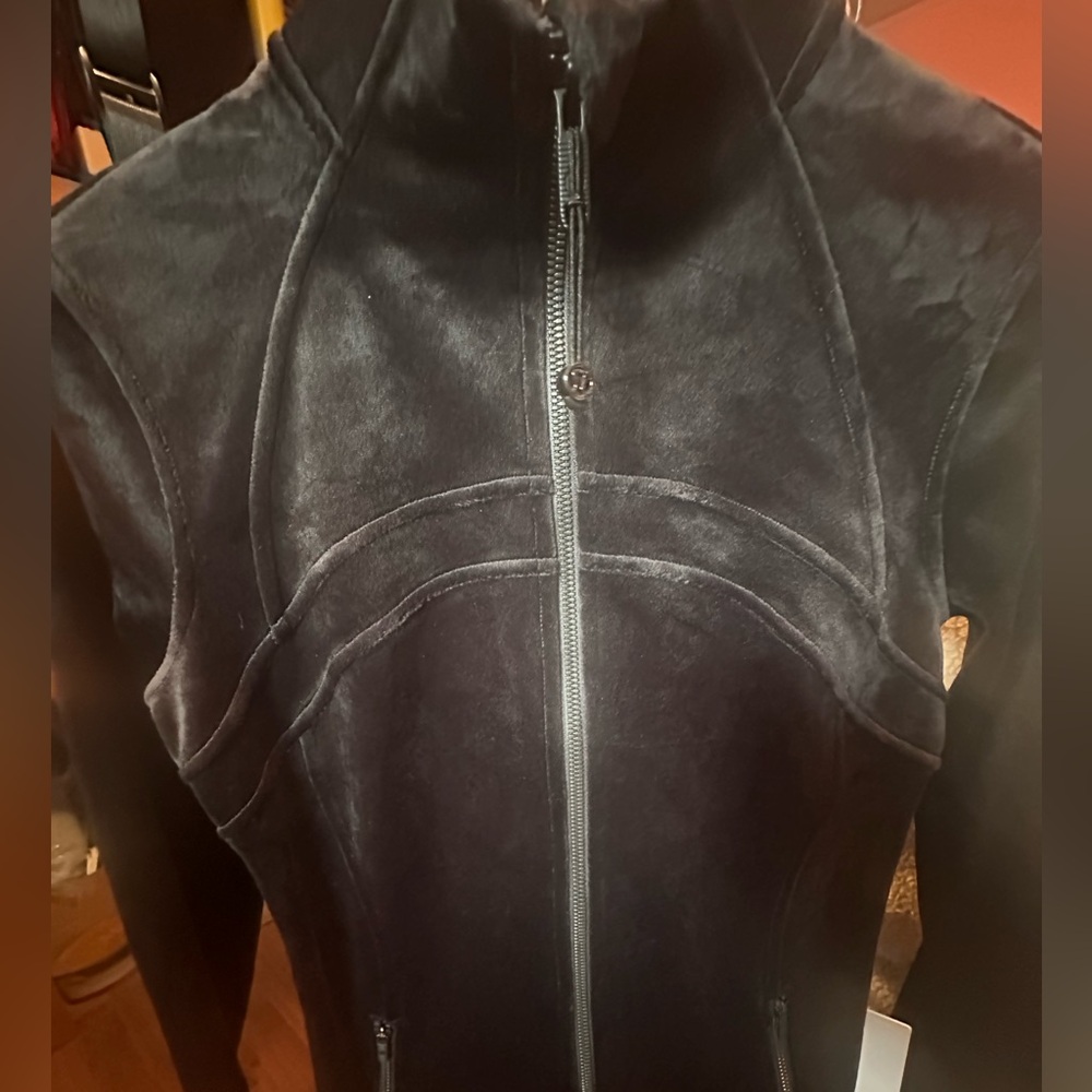 Lululemon Women’s Define Velvet Jacket Brand New w/o Tag - Picture 8 of 14